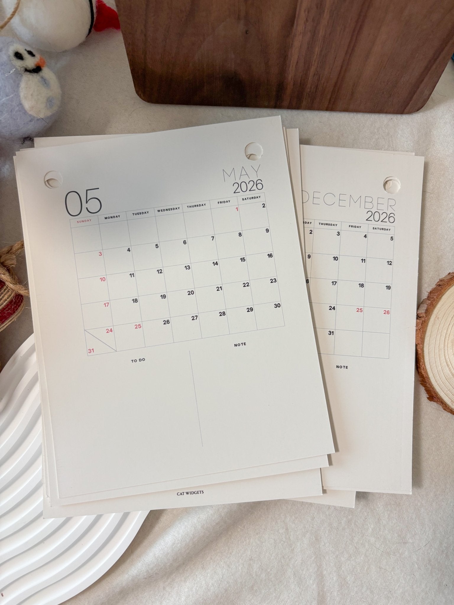 [照片客製化] 2026年實木底座月曆 (11月下旬出貨) - Cat Widgets